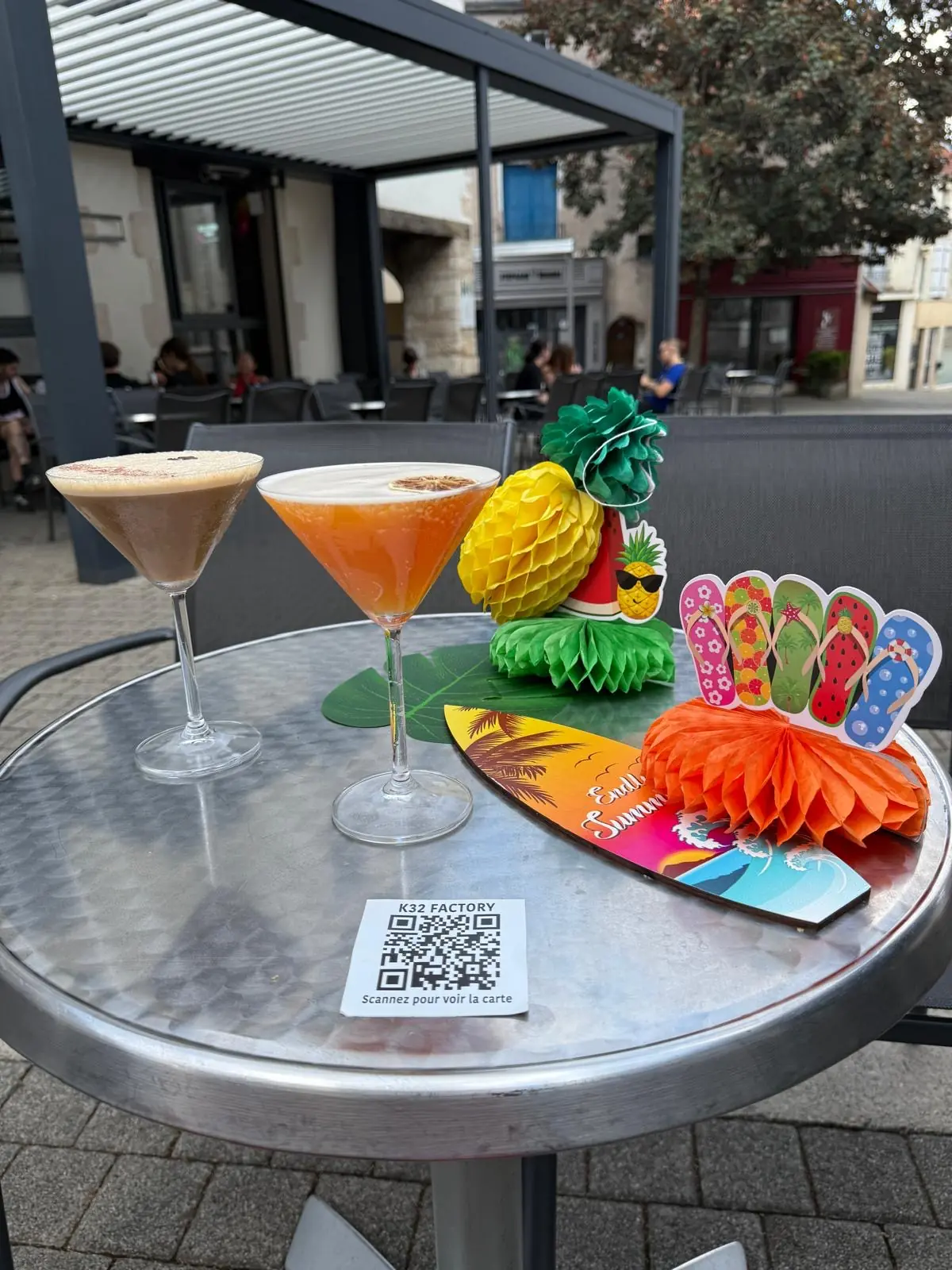 Cocktails servis en terrasse au K32 Factory